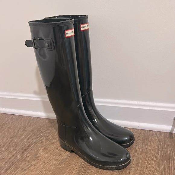 HUNTER Tall Original Refined Glossy Rain Boot - Picture 2 of 9